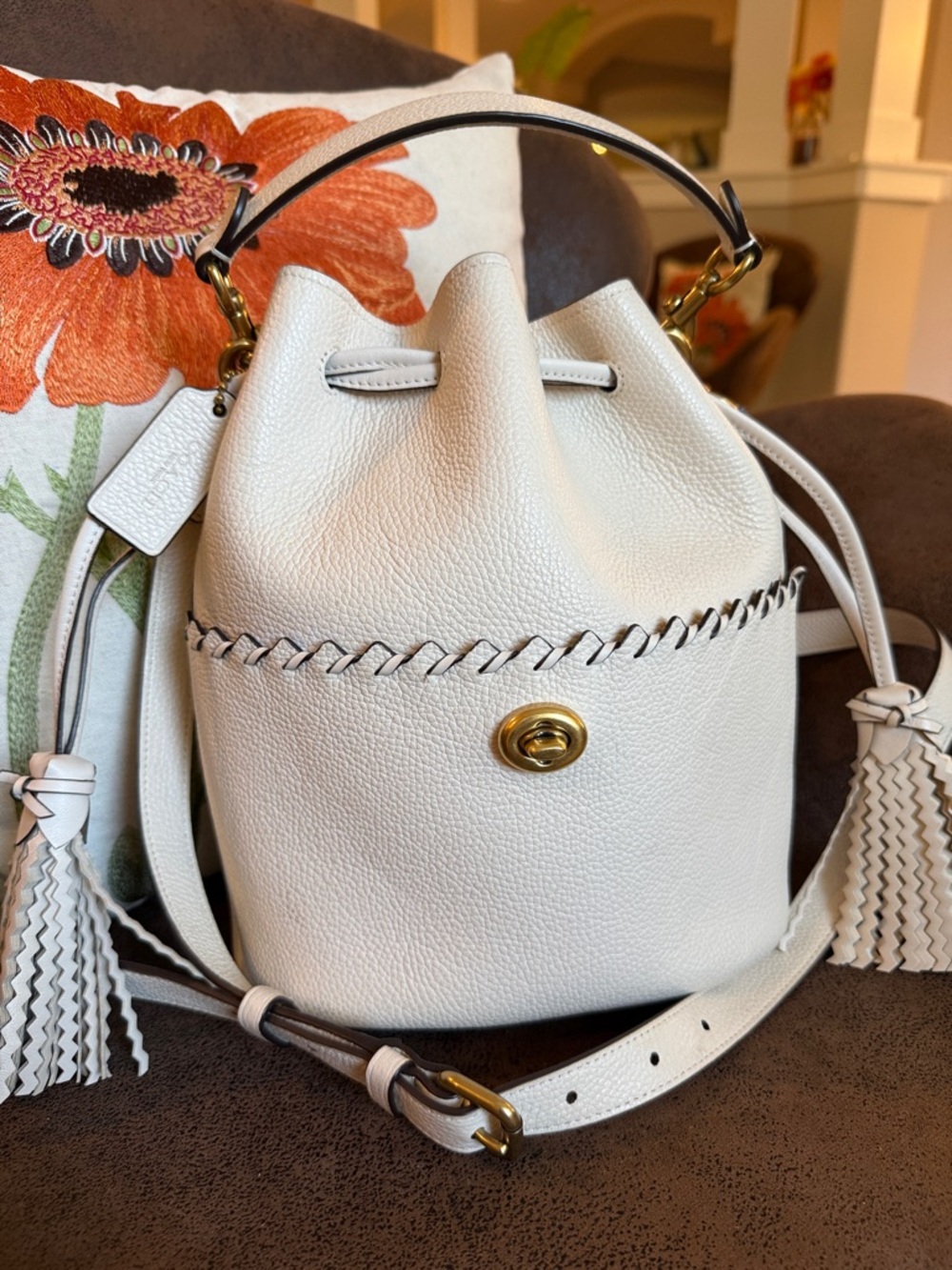 Coach Lora Bucket Bag Whipstitch Tassels Hangtag Chalk 2020 #651